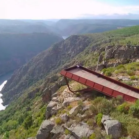 Casa Bolmente A En La Ribeira Sacra. 소베르
